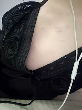 แชท XXX สดของ Butterfly_Lily