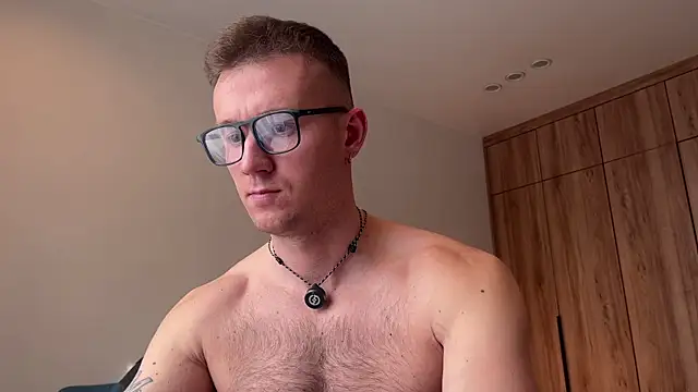 Czat XXX na żywo – cute_mark