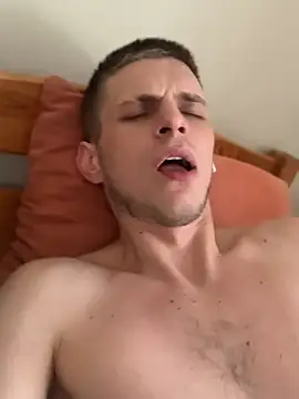 Show modela VelvetKingg na web-kameri