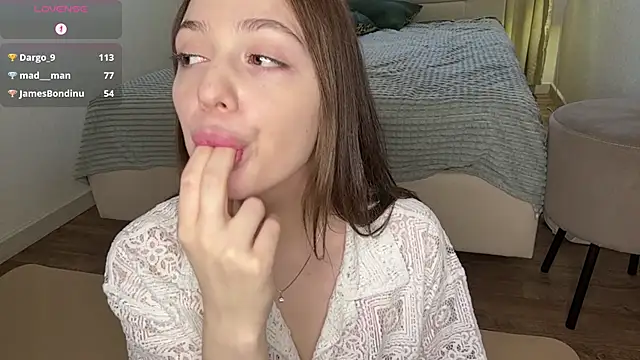 NguyetHankey Chat XXX in diretta