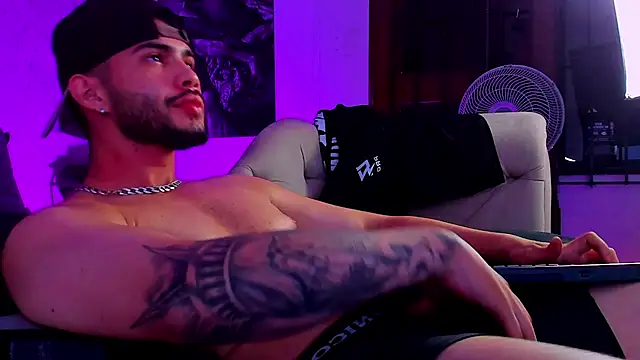 Vincentblack 在線直播表演