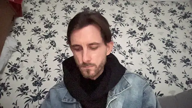 Big8inchUncutCock webcam show