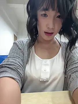 lucy2027 Show Webcam