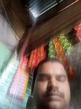 rkr1996kum Show in webcam