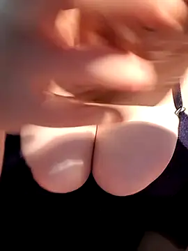 Chat XXX ao vivo de Missy_DM