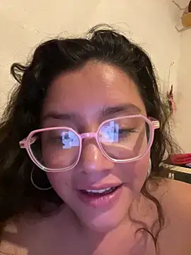 Vivi_Kvsh Chat XXX in diretta