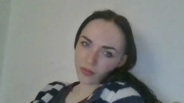 Trinsy_Love Chat XXX in diretta