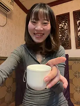 littleqiu Pertunjukan Webcam