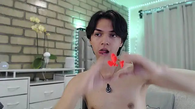 biel_biel's Webcam Show