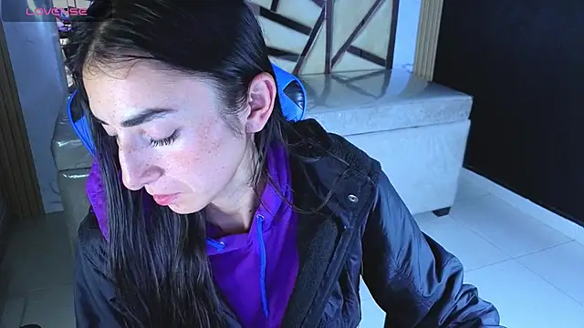 Maily_a_ – Naživo XXX chat