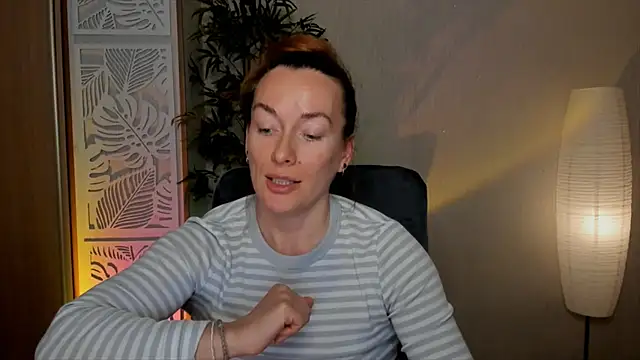 แชท XXX สดของ RebeccaMartinez