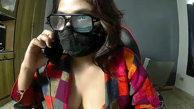 callmeshreya 现场XXX聊天