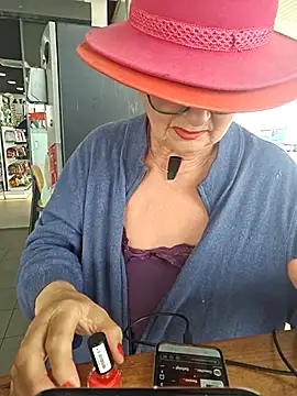 Hot-Muci Show in webcam