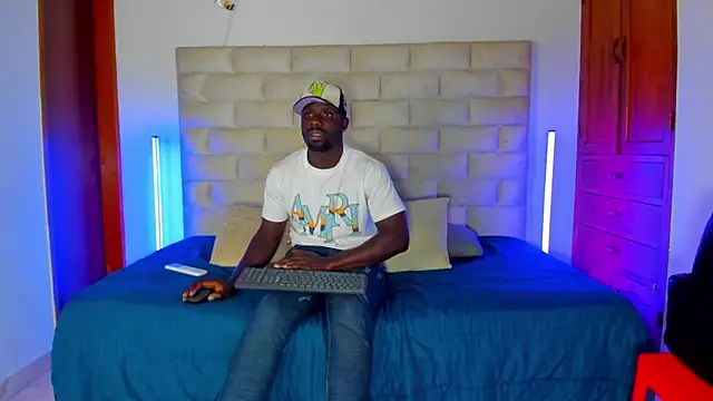 Latrellx7's Live XXX Chat