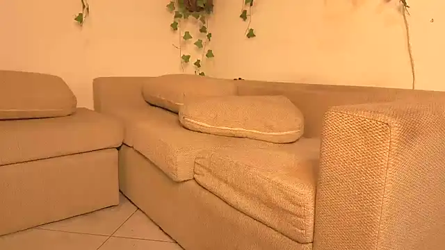 XXX chat uživo modela Bellydancerhot