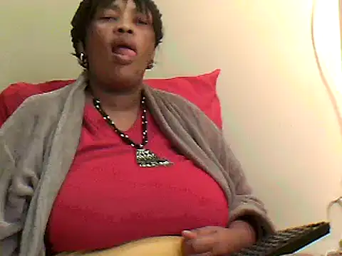 Chat +18 de SexxyBoob ao vivo