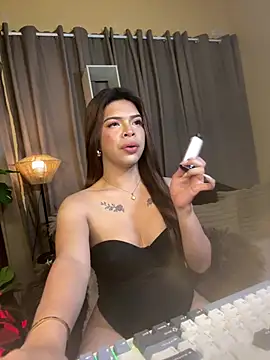 Nyxie_luxx's Webcam Show