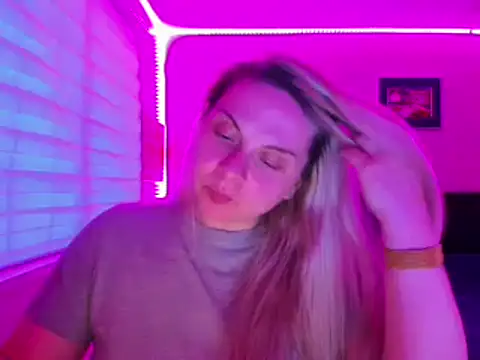 callme_iva 现场XXX聊天