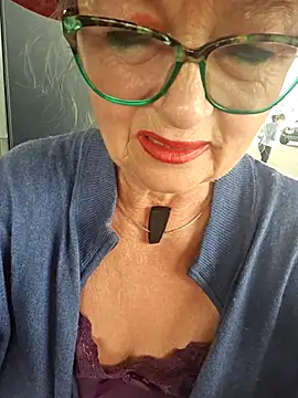 Hot-Mucin Live XXX chat