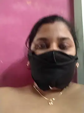 XXX chat uživo modela pinkisaha75