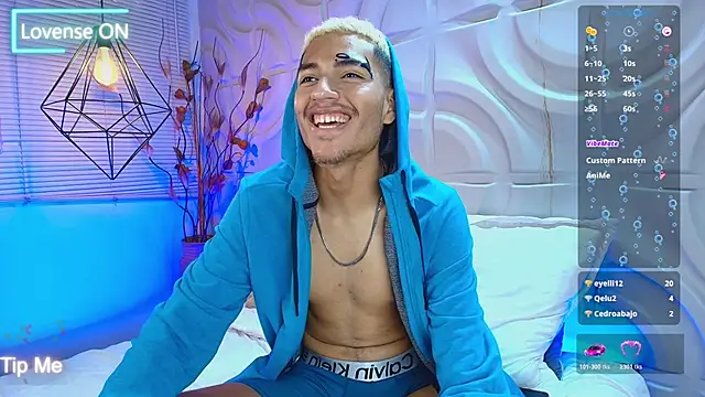 ItsZairen Adlı Modelin Web Kamerası Şovu