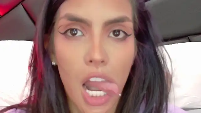 Živý XXX chat DeuxGold