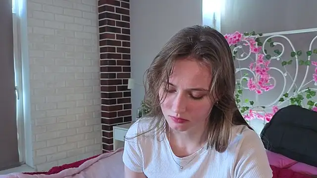 Chatroom XXX en direct de RubieHeiser