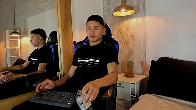 ALAN_SANTHOS élő XXX-chatje