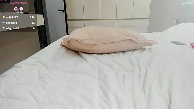 JenniferQueen11: онлайн-секс-чат