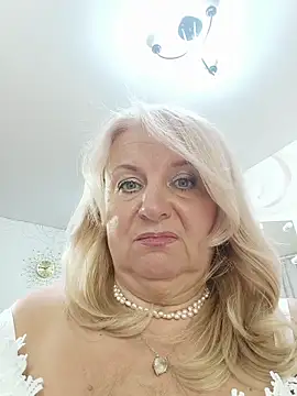 AvrilMillers Chat XXX live