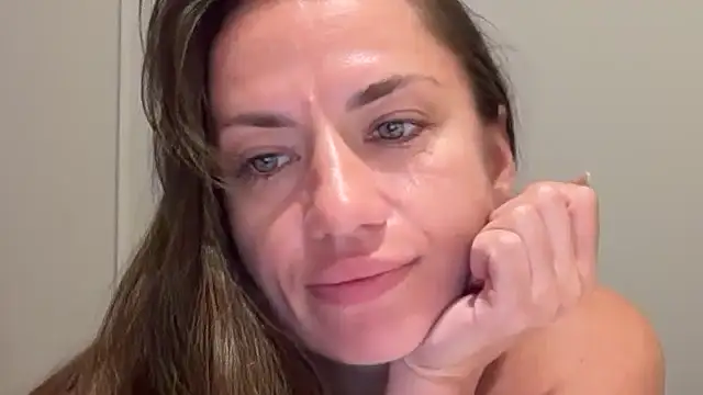 Roriann Live XXX Chat