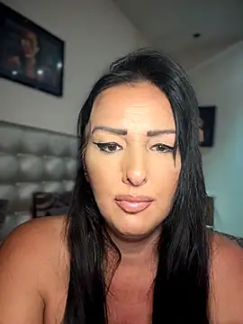 TiffanyRoxx: διαδικτυακό σόου στην κάμερα