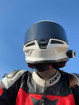 Chatroom XXX en direct de -AngelAri-