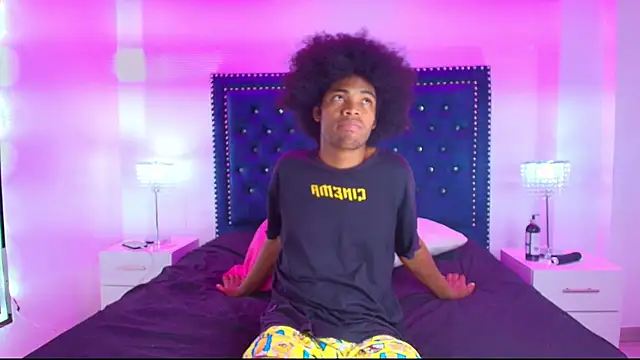 Cristal_and_luke: διαδικτυακό σόου στην κάμερα