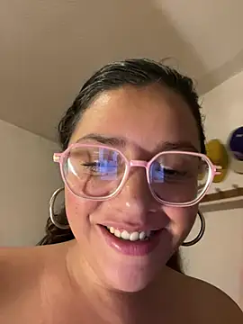 Vivi_Kvsh Live XXX-chat