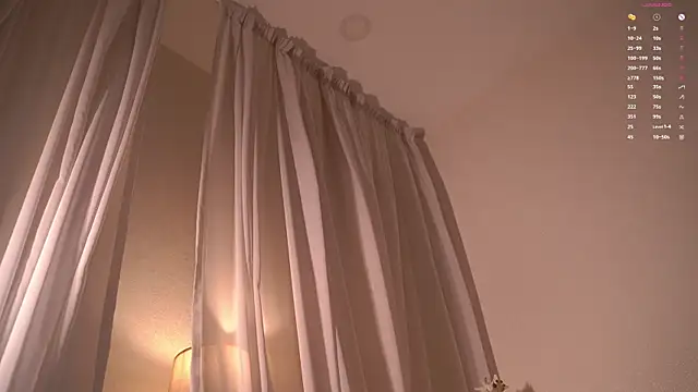 AudreyBarren Show in webcam