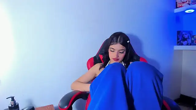 Онлайн чат XXX honeyluxe_