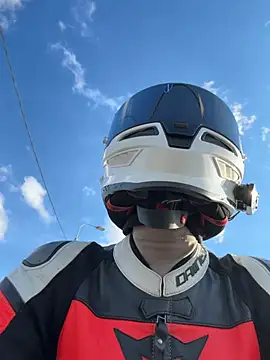 XXX chat uživo modela -AngelAri-