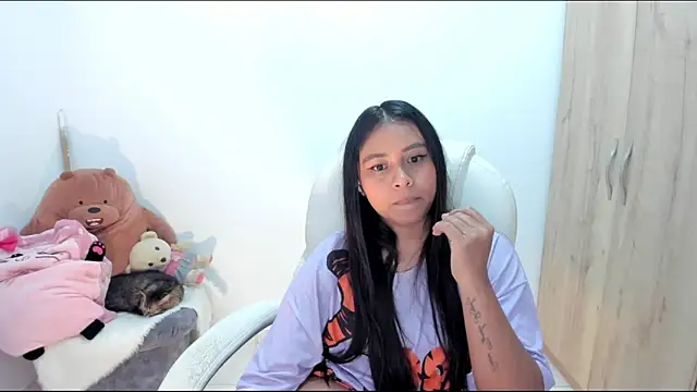 Онлайн чат XXX Ciara8