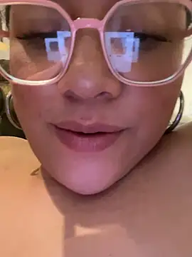 دردشة Vivi_Kvsh الجنسية المباشرة