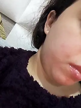 XXX chat uživo modela Beerrry