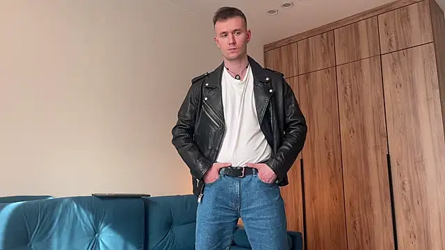 XXX chat uživo modela cute_mark