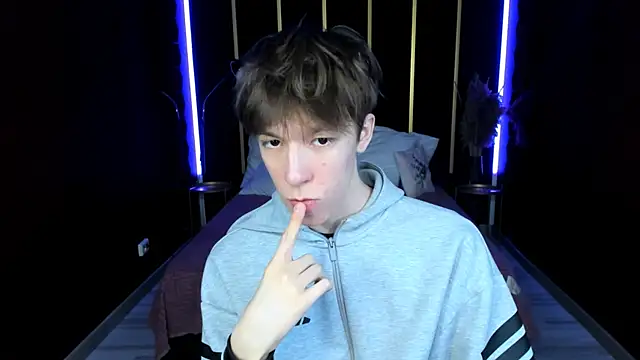 عرض كام MarkBranston