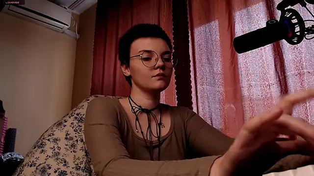 Živý XXX chat KrisNeal