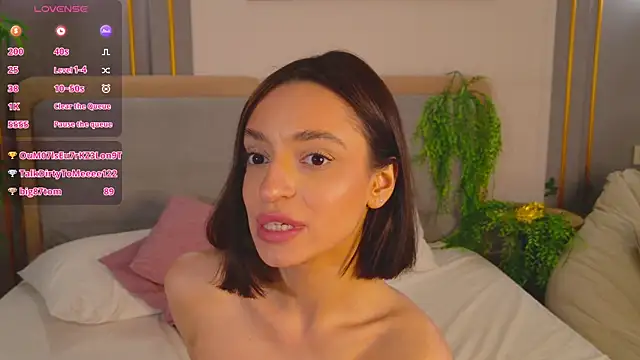 Chat +18 de AdoraCortes ao vivo