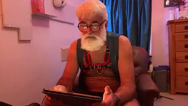 LeatherSdaddy 网络视讯表演