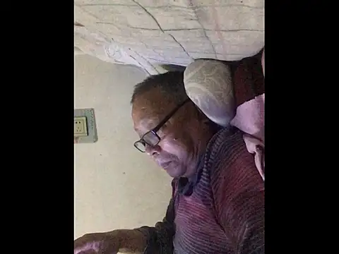 Czat XXX na żywo – yaocaobi8