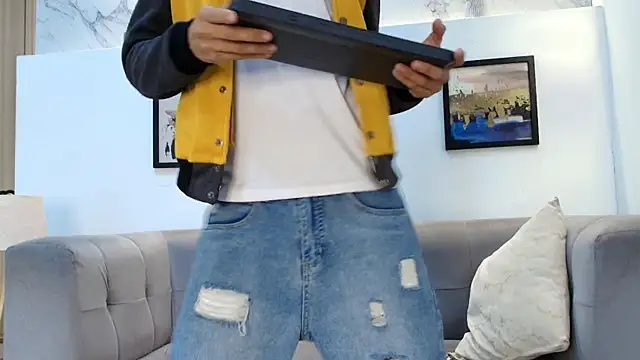 โชว์เว็บแคมของ SKINNY_BOYXXX