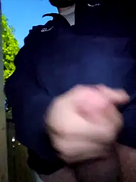 Spunwhiteboy1992: διαδικτυακό σόου στην κάμερα