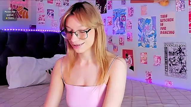 CindyMoriLove Chat XXX live